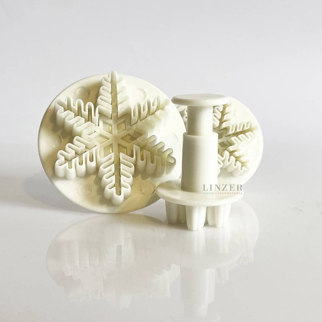 3 Cortadores de Copos de Nieve con expulsor - Linzer insumos reposteria 