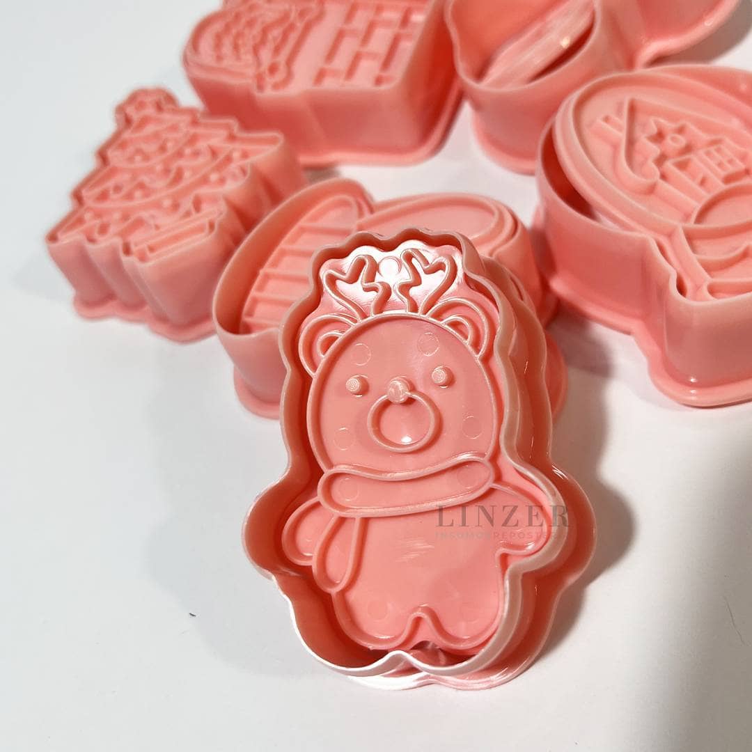 Pack 12 Cortadores figuras mix completo navidad - Linzer insumos reposteria